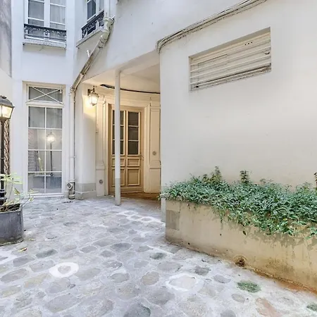 Duplex Atypique Au Coeur Du Sentier アパート *
