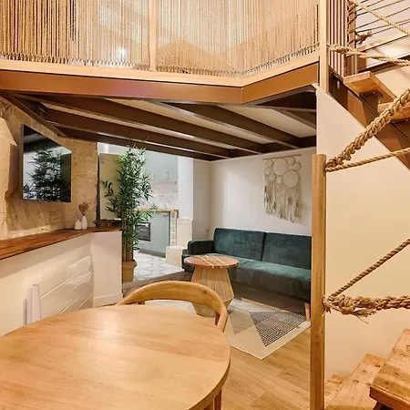 Duplex Atypique Au Coeur Du Sentier *