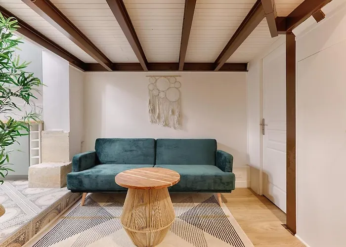 Duplex Atypique Au Coeur Du Sentier