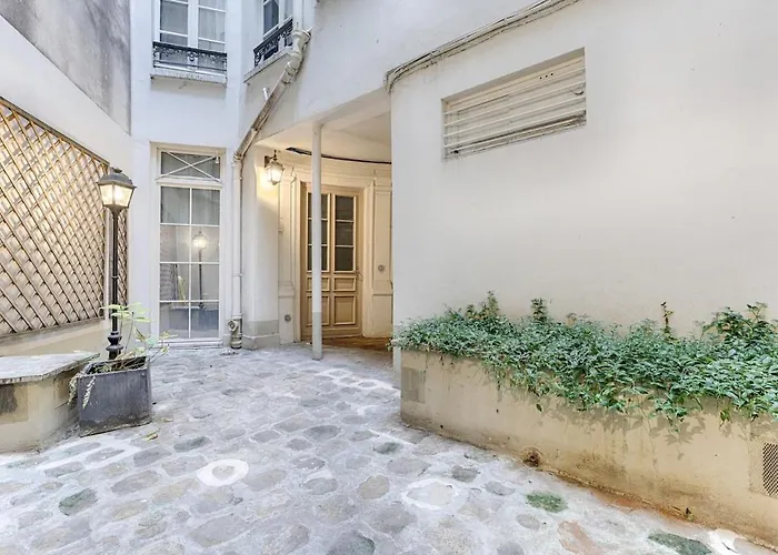 Duplex Atypique Au Coeur Du Sentier Διαμέρισμα *